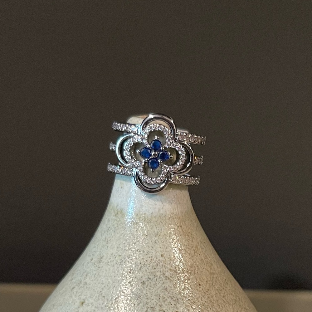 Clover ring bomb party laced in lightning September birthday